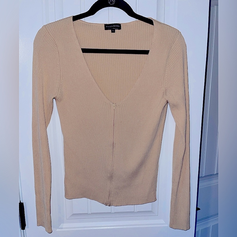 Italian front zip sweater
